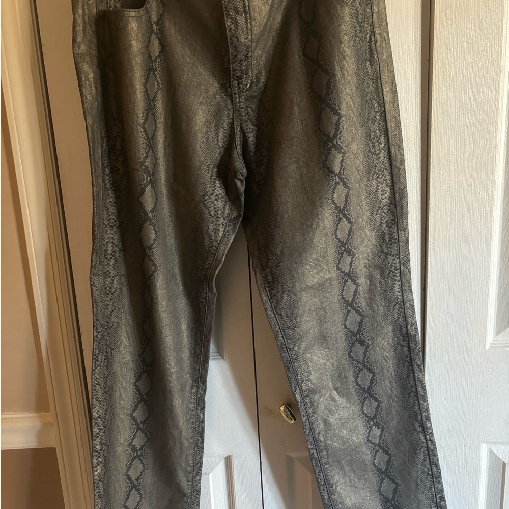 Snakeskin Jeans NWOT